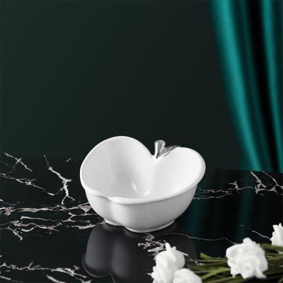 China Eco-Friendly Sustainable White Silver Tray Decorative Apple Shape Tray Dishes For Home Decoration for sale