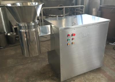 China Ononderbroken korreling die Roterende Natte de Granulatormachine van 350kg voor cilinderkorrels uitdrijven Te koop