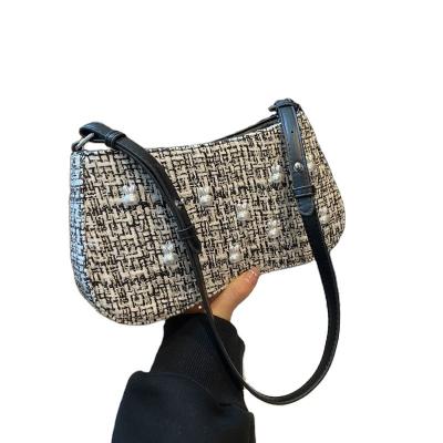 China Lady Factory Wholesale Luxury Women's Ladies' Raw Tweed Bead Chain Bag Lightweight Armpit Bag Intertwine Fashion Women's Shoulder Bag for sale