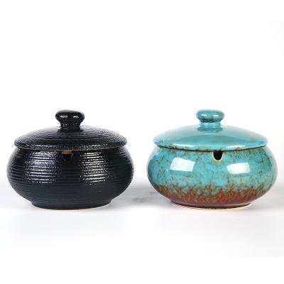 China New Chinese Style Ceramic Creative Chinese Style Reactive Glaze Household Ashtray With Cover for sale