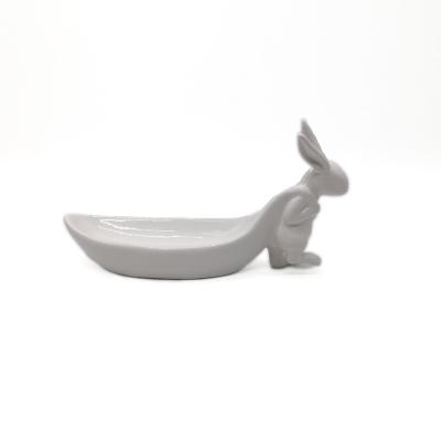 China Sustainable Creative Easter Decoration Rabbit Shape Ceramic Snack Plate for sale