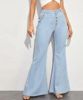 China Light Blue Solid Color Fade Proof Trendy Rivet Slope Pocket Woman Jeans High Waist Button Fly Stretched Women Flare Jeans for sale