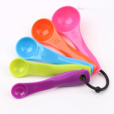 China Sustainable 5pcs/set Multicolored Measuring Spoon Accurate Measuring Spoon Scale Measuring Spoon Baking Tools for sale