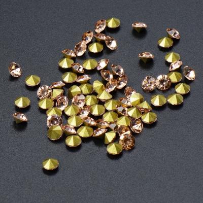 China Crystal Point Back Lt Peach Chaton, Point Back Champagne Rhinestones For Jewelry for sale