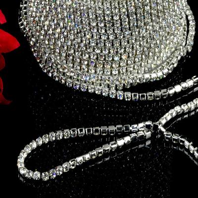 China SS6 chain to silver crystal cup chain rhinestones ss34 100 yards in a roll for sale