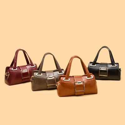 China New PU Fashion Handbags 2023 Luxury Design Lady Lady Purses Young High Capacity Bags For Woman for sale