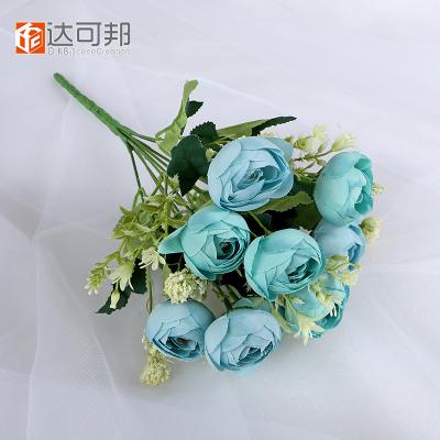 China High Quality Camellia Bud White Flowers Artificial Rose Party Bouquet for sale