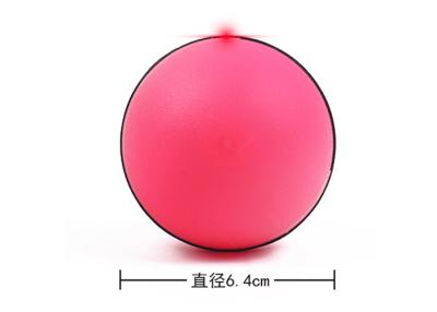 China Automatische Größe des Glühen-Ball-Hundespielzeug-6.4cm, der drei Farbspaß-Katze spielt das genehmigte CER zu verkaufen