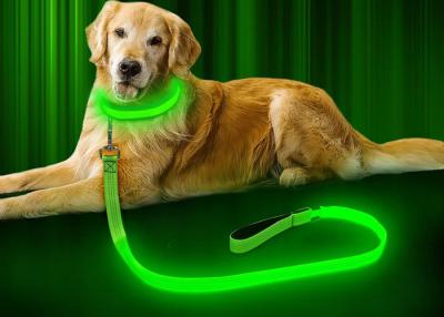 China Cuello del collar del perro de 47,2 pulgadas LED, resplandor reflexivo de los cuellos de perro que brilla intensamente en la oscuridad en venta