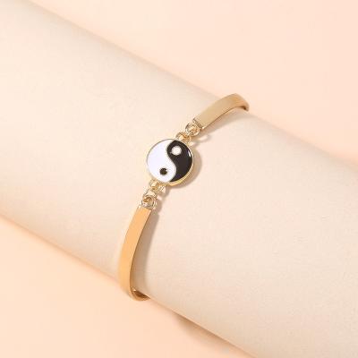 China 2022 New Desgin FASHIONABLE 18K Gold Plated Chain Bracelet Around Women Yin Yang Tai Chi Pendant Bracelets For for sale