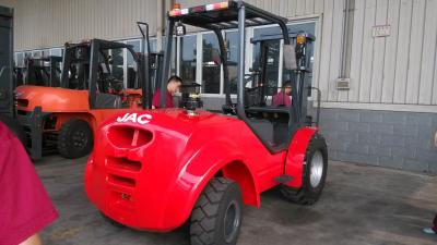 China Industrial Rough Terrain Forklift / Heavy Duty Forklift With Mast Hydraulic System for sale