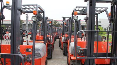 China Factory Building Counterbalance Forklift Truck With Hydraulic / Auto Transmission for sale