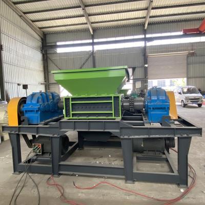 China Factory double axle tire the used car shredder waste machine plastic box shredder machine for sale