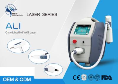 Cina Attrezzatura multifunzionale di bellezza di rimozione della pigmentazione di IPL di rimozione del laser Tatoo in vendita