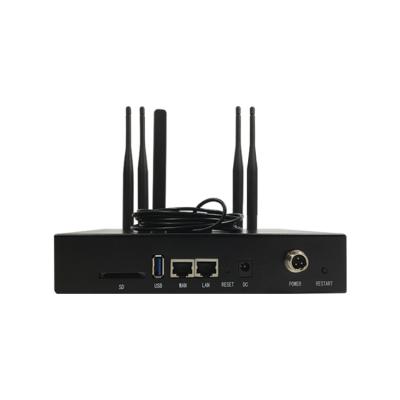 China Outdoor Vehicle Bus Wifi Router With 4G WWAN LTE FDD TDD Broadband Modem for sale