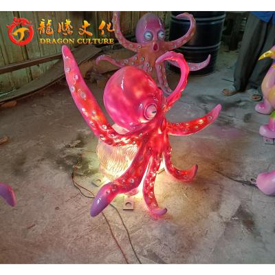 China Realistic Luminous Luminescent Lighting Fiberglass LED Simulation Octopus Resin Animal Statue For Park Outside Decorations for sale