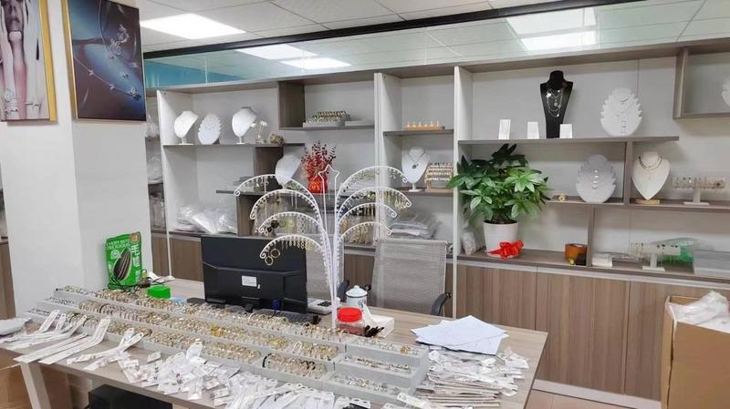 Verified China supplier - Dongguan Yilumei Jewelry Co., Ltd.