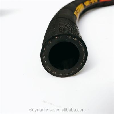 China Petroleum Base Hydraulic Fluids A Steel Wire Braided High Temperature Hydraulic Rubber Hose for sale