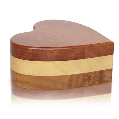 China Heart Shape Beautifully Viable Animal Cremation Keepsake Box Handmade Solid Wooden Pet Urn for sale