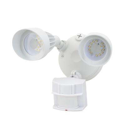 China Garden Low Voltage TwoHead 12v Led Security Lights IP54 Motion Sensor for sale