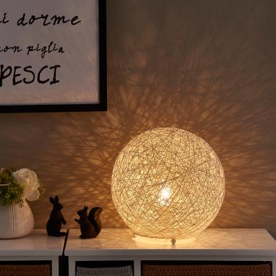 China 2019 modern modern handmade bedside table lamp office home and hotel decoration of the string for sale