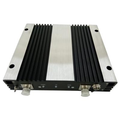 China High End Signal Booster 20dBm Tri Band Preamplifier With Factory Wholesale Price SYN-EDW20-P for sale