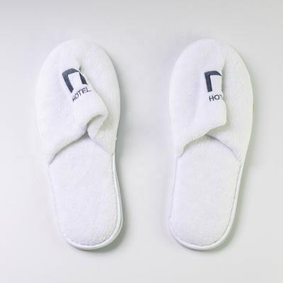 China Luxury Disposable Coral Fleece EVA Sole Guest Room Disposable Spa Hotel Slippers Home Hotel Spa Airline Slippers for sale