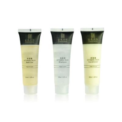 China Cosmetics Free Sample Mini Hotel Amenities Kit Black Hair Shampoo & Shower Gel & Conditioner for sale