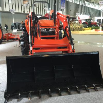 China Front mounted LD704-QS / wheeled tractor for Kubota tractor à venda