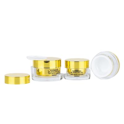 Chine 15g 30g 50g Bouteille de crème cosmétique acrylique à double paroi avec couvercle doré et vernis à ongles à vendre