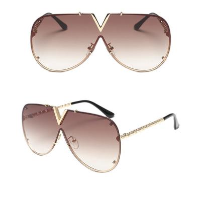 China Fashion Sunglasses Vintage Shades Fashion Mirror Sun Glass Letter F Oversized Rimless Sunglasses For Women for sale