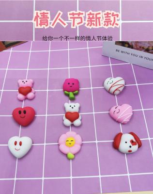 China Cute Mini Love Heart Decompression Compression Squeeze Valentine's Day Children's Toy Set Custom Made Suit for sale