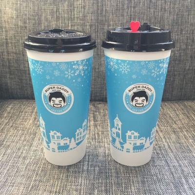 Chine Les tasses de papier jetables facultatives de la couleur 16oz avec l'encre de catégorie comestible de couvercles pour le thé de Boba fait des emplettes à vendre