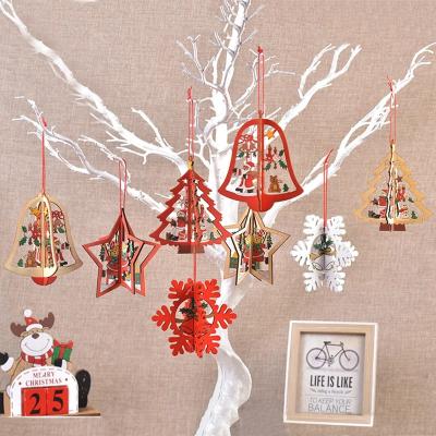 China Christmas decoration Christmas tree hanging new year 2022 Christmas decoration Christmas decoration hollow wooden three-dimensional ornament at home hanging snowflake for sale