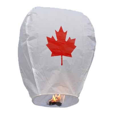 China Europe Foreign Trade Export Kongming Lantern Wishing Lamp Printing Red Maple Leaf Canadian Flag Oval Lantern CE Certification for sale