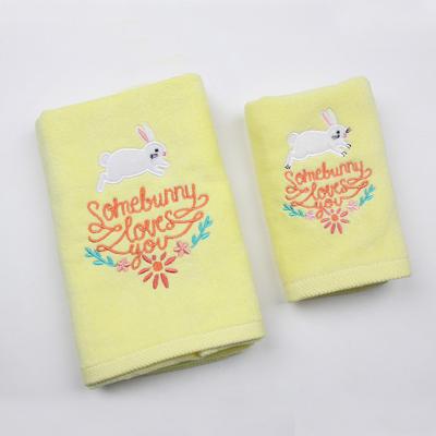 China Good Looking Customized Design Cotton Velvet Towel Set With Butterfly Embroidery for sale