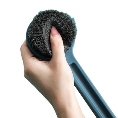 China Long Handle Rubbing Bath Brush Single Sustainable Household Long Handle Soft Hair Bath Brush Can Be Hung Type Rubbing Back Bath Ball Brush for sale