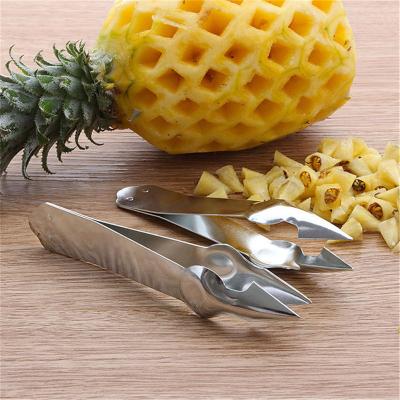 China Viable Stainless Steel Strawberry Sheller Fruit Peeler Pineapple Hollow Punch Slicer Cutter Kitchen Knife Instruments Pineapple Slicer Cuts New for sale