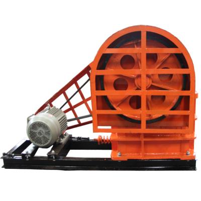 China Mining newcomers easy-to-operate wood type crusher rock jaw crusher for construction site for sale