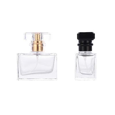 China High Qiality Fashion Perfume Bottle New Design High Quality Flat Square Spray Glass Empty Bottle Wholesale for sale