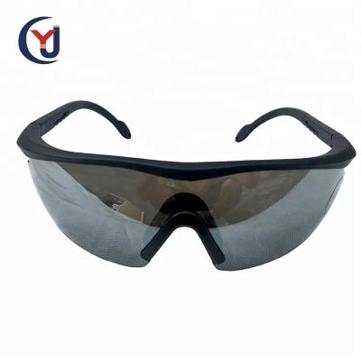 China Hot Selling OEM Manufacturer Sports Frame Nylon Interchangeable Protective Glasses UV400 Safety Tactical Glasses for sale