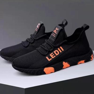 China YATAI Anti-slippery Men's Mesh Fabric Shallow Breathable Sports Shoes for sale