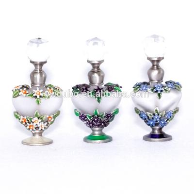 China 5ml Portable Metal Style European And Arabic Flowers Perfume Bottle Glass Attar Essential Oil Cosmetic Bottles With Stainless Stick#58779 for sale