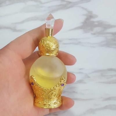 China Personal Care 15ml Metal Alloy Perfume Bottle Gold Arabic Dubai Style Essential Oil Glass Bottle Refillable Bottle Antiqued Vintage Craft Gift Under for sale