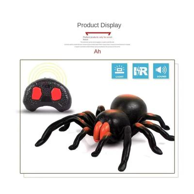 China Game New Product Launch Halloween ToysInfrared Tricky Remote Control Realistic Spider Toy with Glowing Eyes and Moving Legs RC Spider for sale