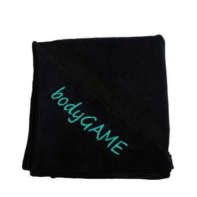 China Safe Quick Dry Towel Sports Microfiber Cooling Towel For Gym Kids With Zipper Pocket en venta