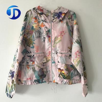 China Breathable Custom Wholesale Flower Printed Women Waterproof Hooded Anorak Jacket for sale