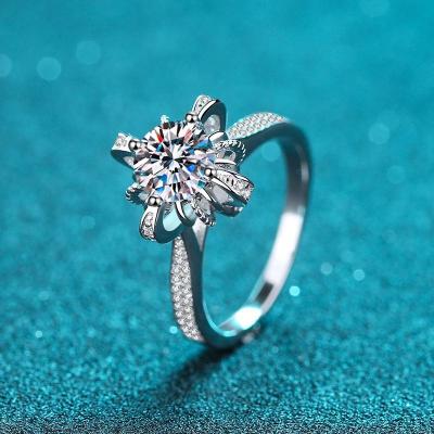 China Vintage Original 925 Silver Moissanite 1 Carat 6.5mm Diamond Test Past D Radiant Cut Wedding Ring New Color Hip Hop Jewelry Moissanite for sale