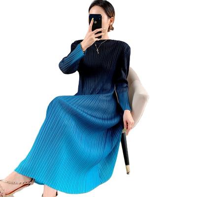 China FXZ Anti-Static 2021autumn New Miyake Pleated Dress Women Loose Plus Size Gradient Color Please Pleats Long Skirt Dress for sale