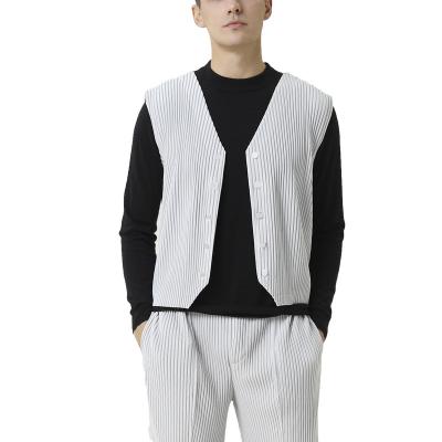 China 2021 FXZ Miyake 100% Polyester QUICK DRY Fabric Pleated Man Suit Vest Custom Logo Pleated Mens Vest for sale